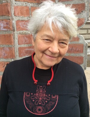 Portrait Foto Freiwillige Helferin füreinand' Doris